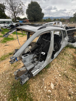 SKODA KAROQ TAVAN ARKA