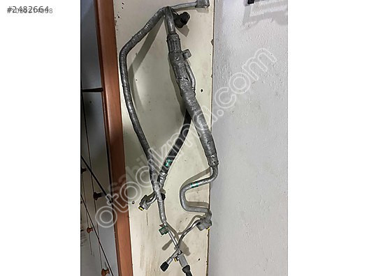 BMW X5 Modeli İçin Klima Boruları Temiz ve Kullanımlık