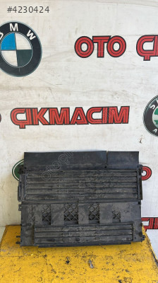 PEUGEOT 3008 5008 RİFTER ÖN PANEL HAVA YÖNLENDİRİCİ 9817002880