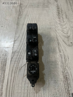 HYUNDA ACCENT BLUE CAM DÜGMESİ ÇIKMA ORJİNAL 93570-1R210
