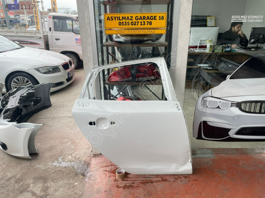 VOLVO V40 SAĞ ARKA KAPI ORJİNAL