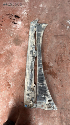 Megan 4 1.3 tci  cam ön ızgarası