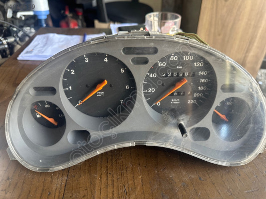 Opel corsa b gösterge paneli