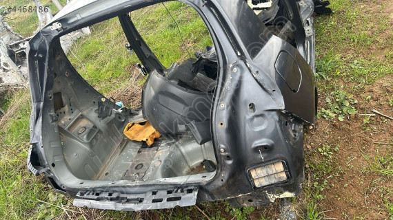 Renault Clio 3 arka havuz