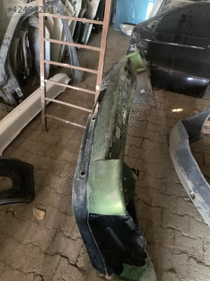 Rengrover arka tampon çıkma orijinal