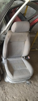 VOLKSWAGEN CADDY ÖN SAĞ KOLTUK ORJİNAL ÇIKMA