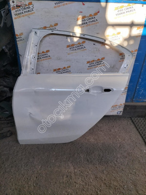 Fiat Egea çikma sol arka kapı 2013 2023