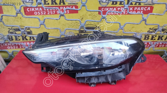 FİAT EGEA SAĞ FAR ÇIKMA ORJİNAL YEDEK PARÇA