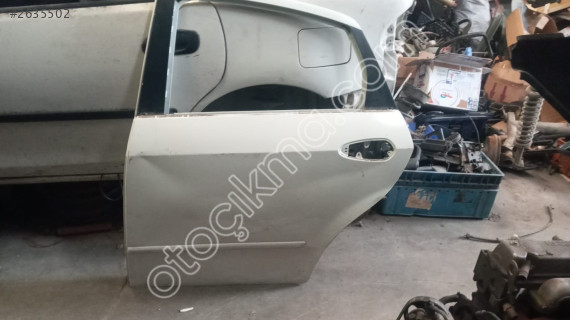 Fiat Linea sol arka kapı çıkma orijinal