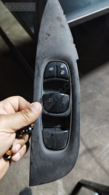 Qashqai J11 Cam Düğmesi