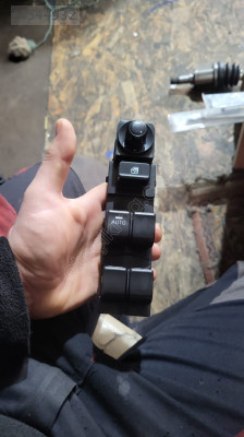 Mazda 3 Cam Düğmesi