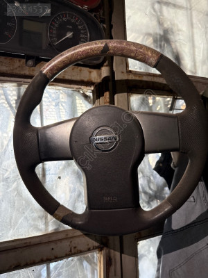 Nissan Navara direksiyon simidi
