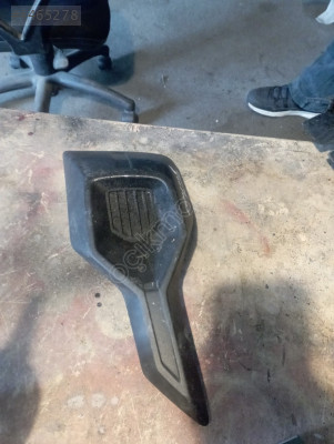 2020 model sandero sıs kapagı