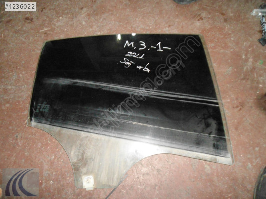 MAZDA 3 2010 ÇIKMA SAĞ ARKA CAM