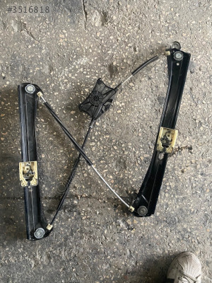 VOLKSWAGEN TIGUAN SOL ÖN KAPI CAM KRİKOSU 2016-2023