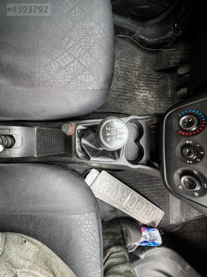 FİAT LİNEA ORTA KONSOL KONUK OTO