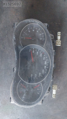 248102341r Kangoo 3 orijinal kilometre saati göstergesi