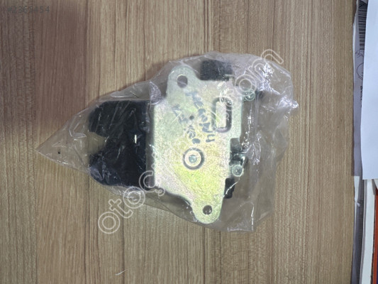 RENAULT MEGANE 4 ÇIKMA ORJİNAL BAGAJ KİLİDİ