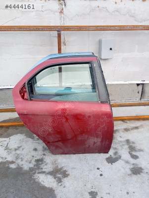 Alfa Romeo 156 sağ arka kapı
