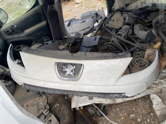 PEUGEOT PARTNER TEPE ÖN TAMPON ÜST KISMI ORJİNAL