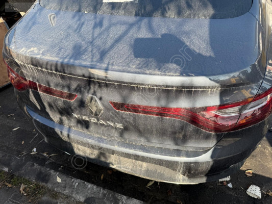 Renault Megane-4 çıkma orijinal bagaj kapağı