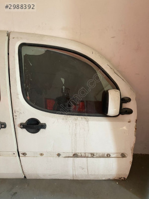 Doblo sağ ön kapı