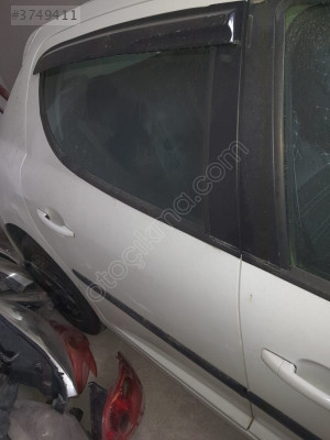 PEUGEOT PEJO 207 SAĞ ARKA KAPI DOLU KAPI HATASIZ