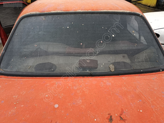 Isuzu gemini arka cam