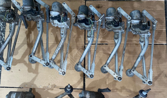 FORD FİESTA ÖN SİLECEK MOTORU MEKANİZMA