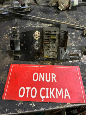 CITROEN SAXO İÇ SİGORTA TABLASI