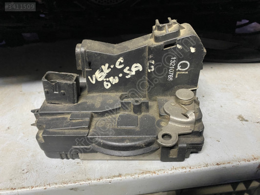 OPEL VECTRA C SAĞ ÖN KAPI KİLİDİ ÇIKMA 13210765 CANCAN OPEL