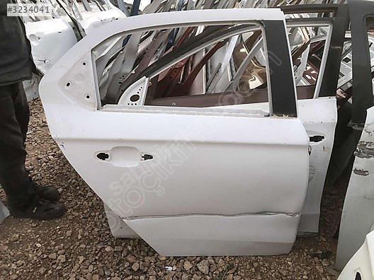 301 eliza sağ arka kapı