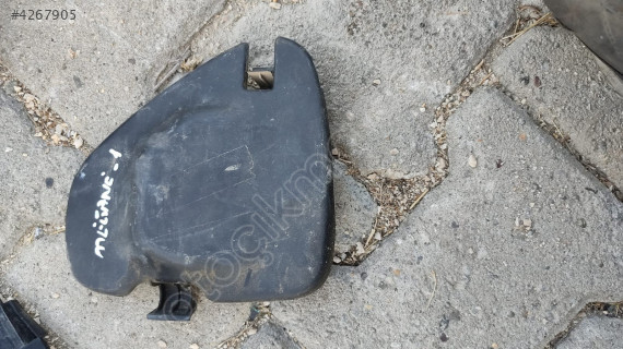 Renault Megane 1 Modeli İç Stop Arka Kapak Parçası