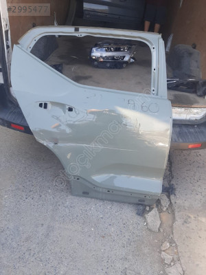 VOLVO XC40 SAĞ ARKA KAPI 2018-24