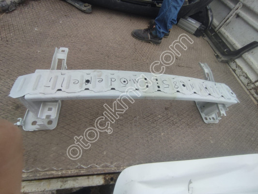 FORD COURİER ÖN TAMPON DEMİRİ ORJİİNAL ÇIKMA