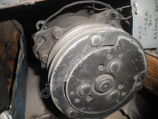 FORD SİERRA 1991 KLİMA KOMPRESÖRÜ