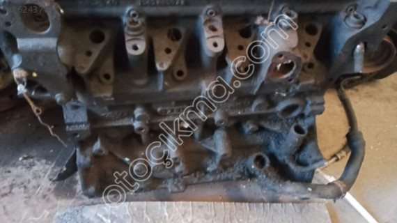 ford tourneo connect blok 75 lik