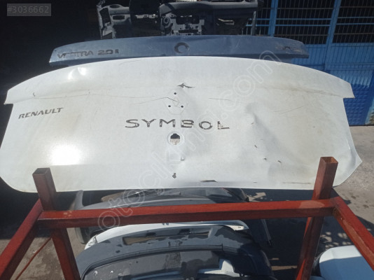 Renault symbol bagaj kapı