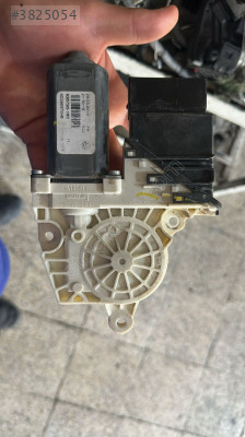 2012-2015 WV JETTA SAĞ ARKA CAM MOTORU ORJ ÇIKMA