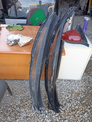 Honda Civic Fb7 Ön Cam Eleği