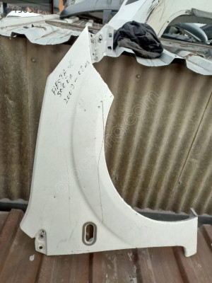 FORD FİESTA SAĞ ÖN ÇAMURLUK