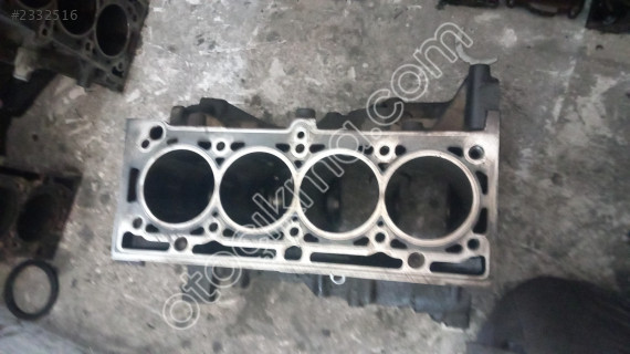 Renault megane2 megane 1 1.6 16 valf çıkma blok