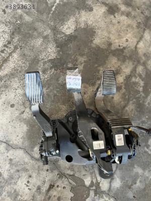 FİAT EGEA 1.3 2022 PEDAL TAKIMI HATASIZ ORJİNAL ÇIKMA