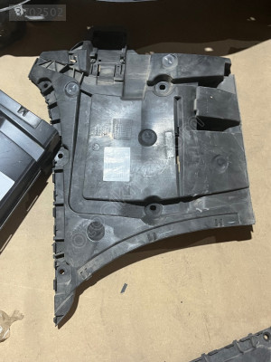 BMW G30 ARKA TAMPON BRAKETİ ORJİNAL ÇIKMA PARÇA