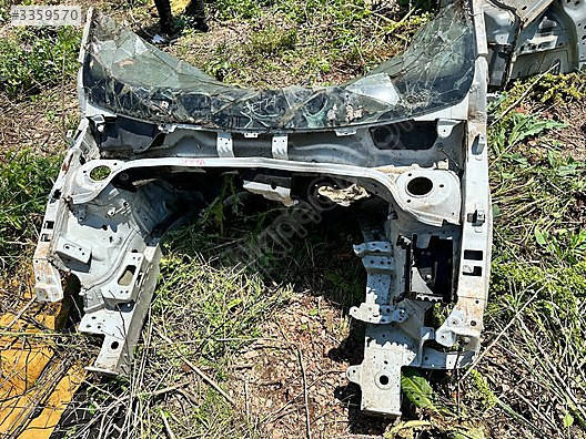 VOLKSWAGEN JETTA KESME ÖN ŞASİ-PODYE -ÜÇEL OTO