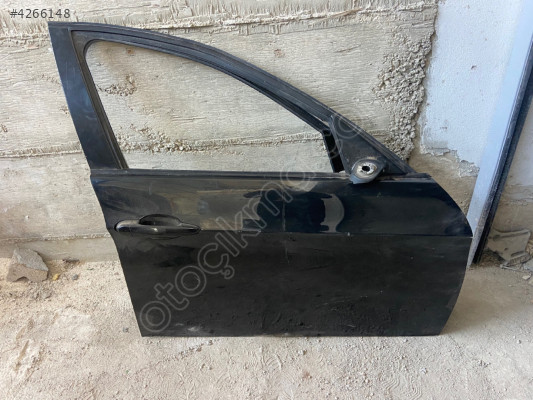 BMW E90 ÖN SAĞ KAPI