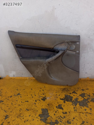 Focus sol arka kapı döşemesi