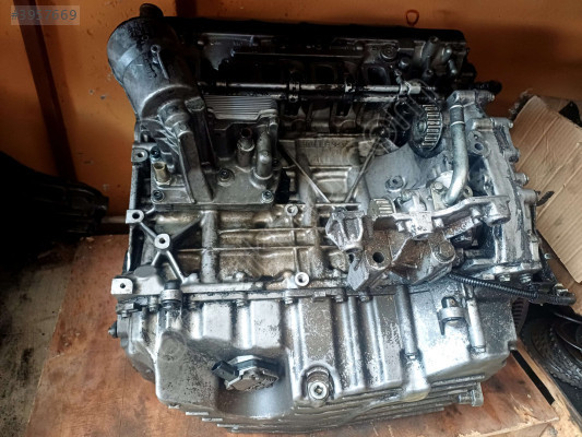 transporter t5 2.5 130 luk gövde motor