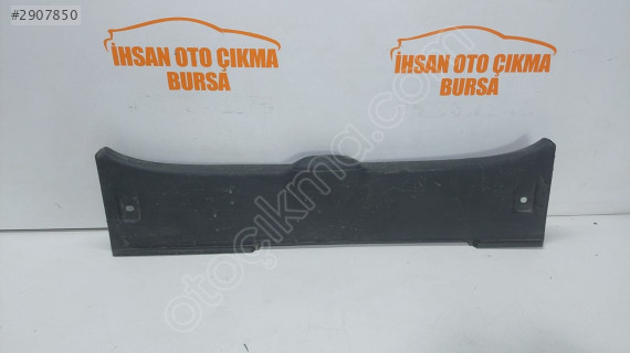 Peugeot 208 bagaj eşik kaplama plastiği