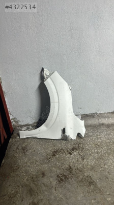 Renault tailant sol ön çamurluk